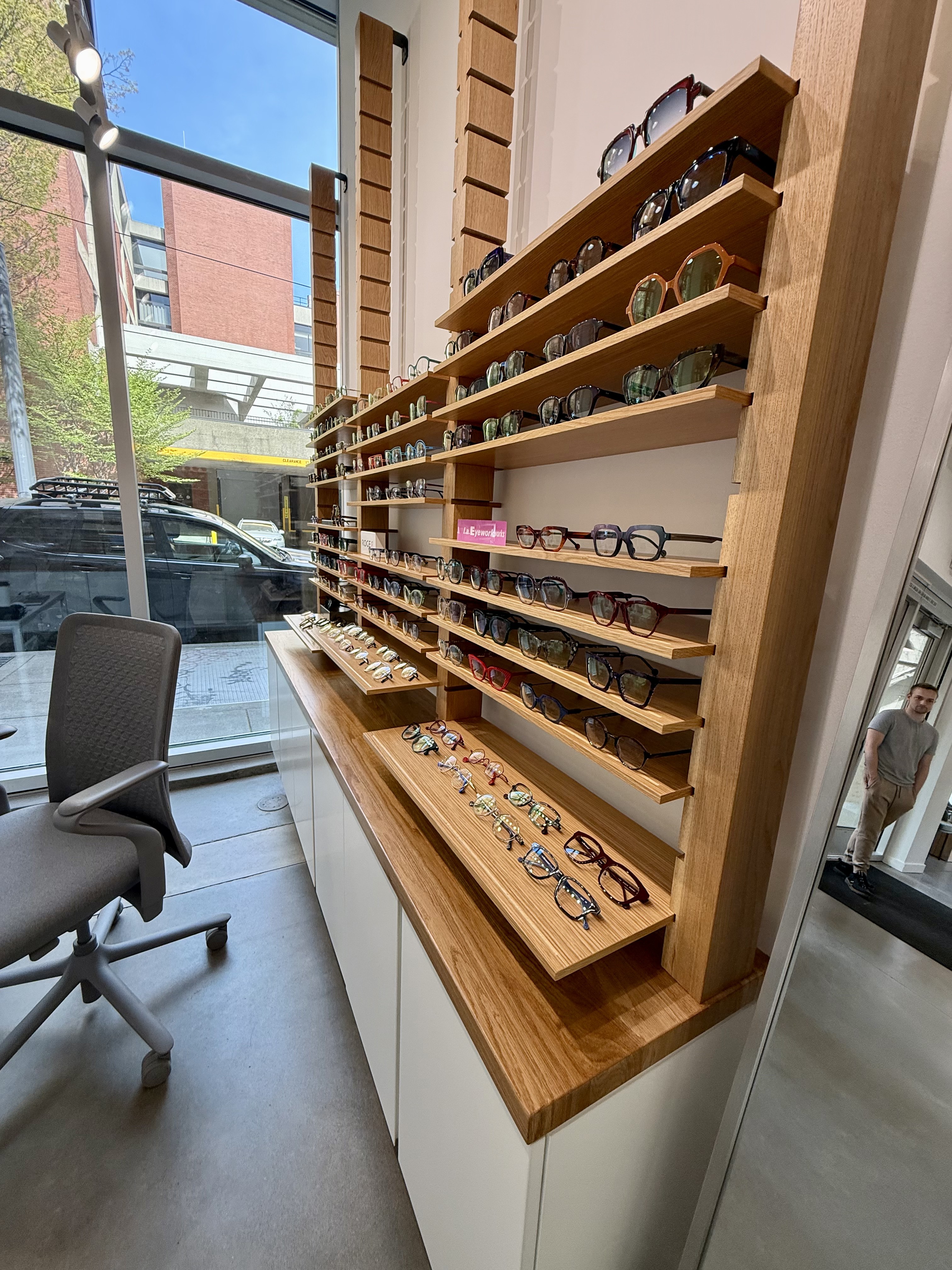 NW Portland Built-In Library by Cabworx